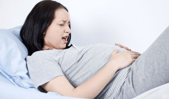 ból brzucha z robakami w czasie ciąży