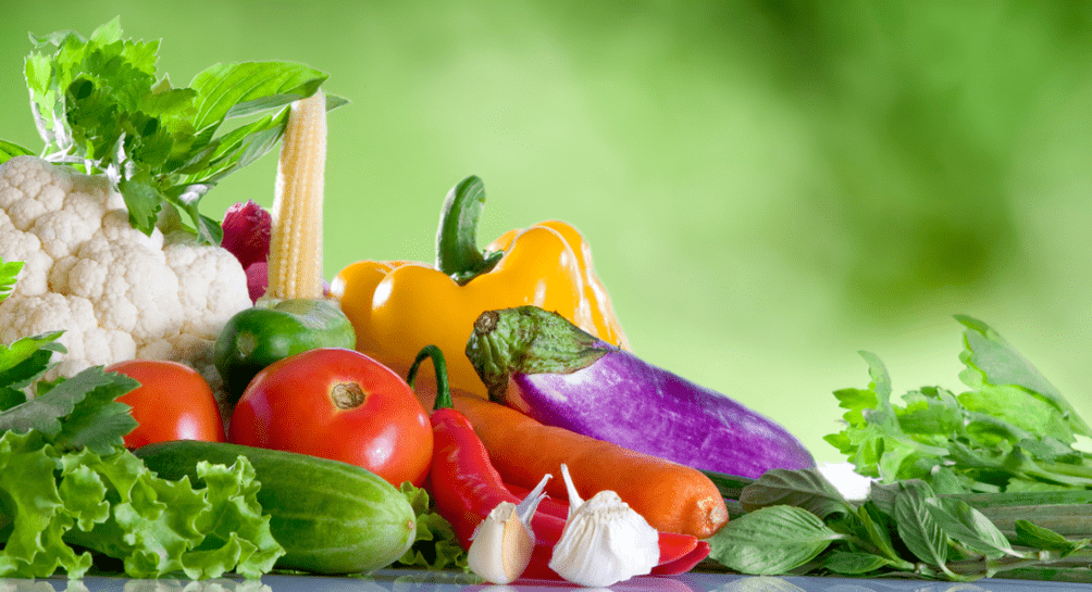 Robakami można zarazić się poprzez źle umyte warzywa i zioła. 